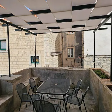 Bogdanovic Апартаменты Дубровник